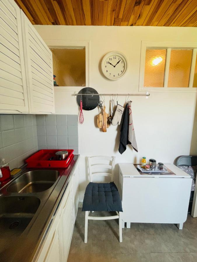 Studio Cosy Avec Parking Et Wifi Gratuit Bagnoles de l'Orne Normandie Bagian luar foto