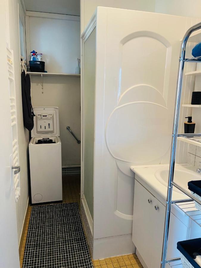 Studio Cosy Avec Parking Et Wifi Gratuit Bagnoles de l'Orne Normandie Bagian luar foto